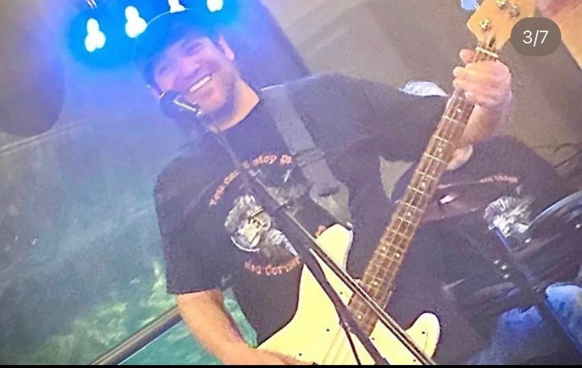 Red Corner Blues en concierto